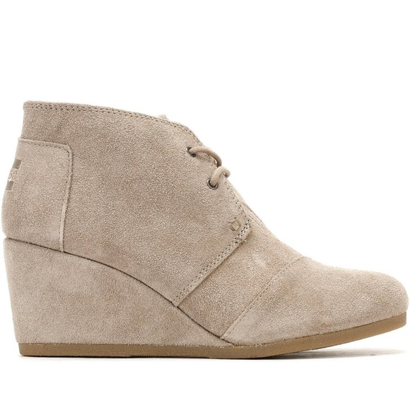 TOMS Desert Wedge Boot Taupe Suede Lace Up Hidden Heel 8.5 Coastal Cowgirl - Picture 4 of 13